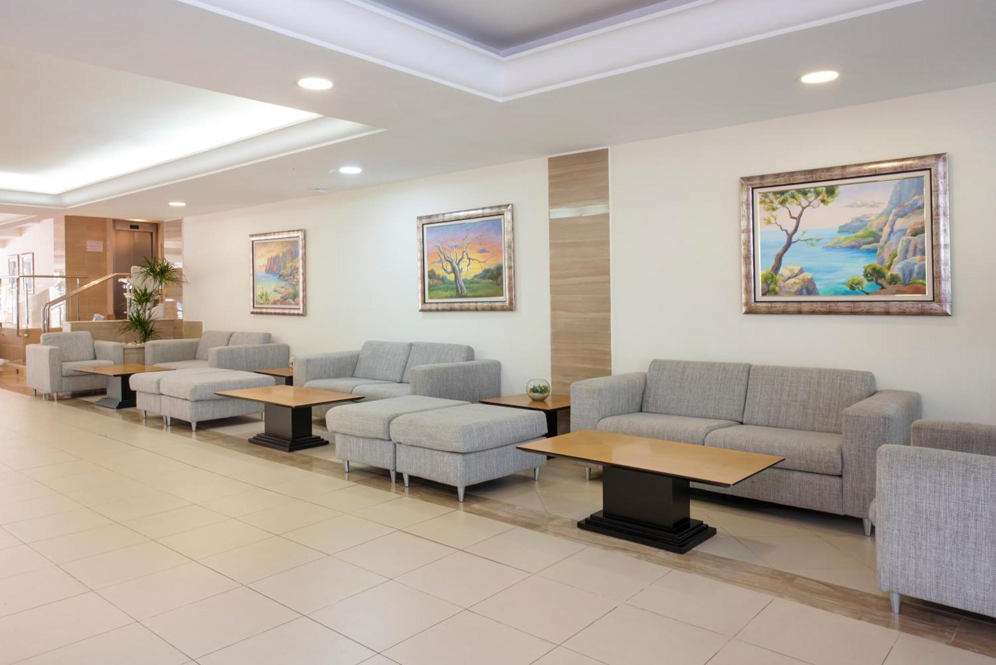 Hsm Atlantic Park Hotel มากาลุฟ ภายนอก รูปภาพ
