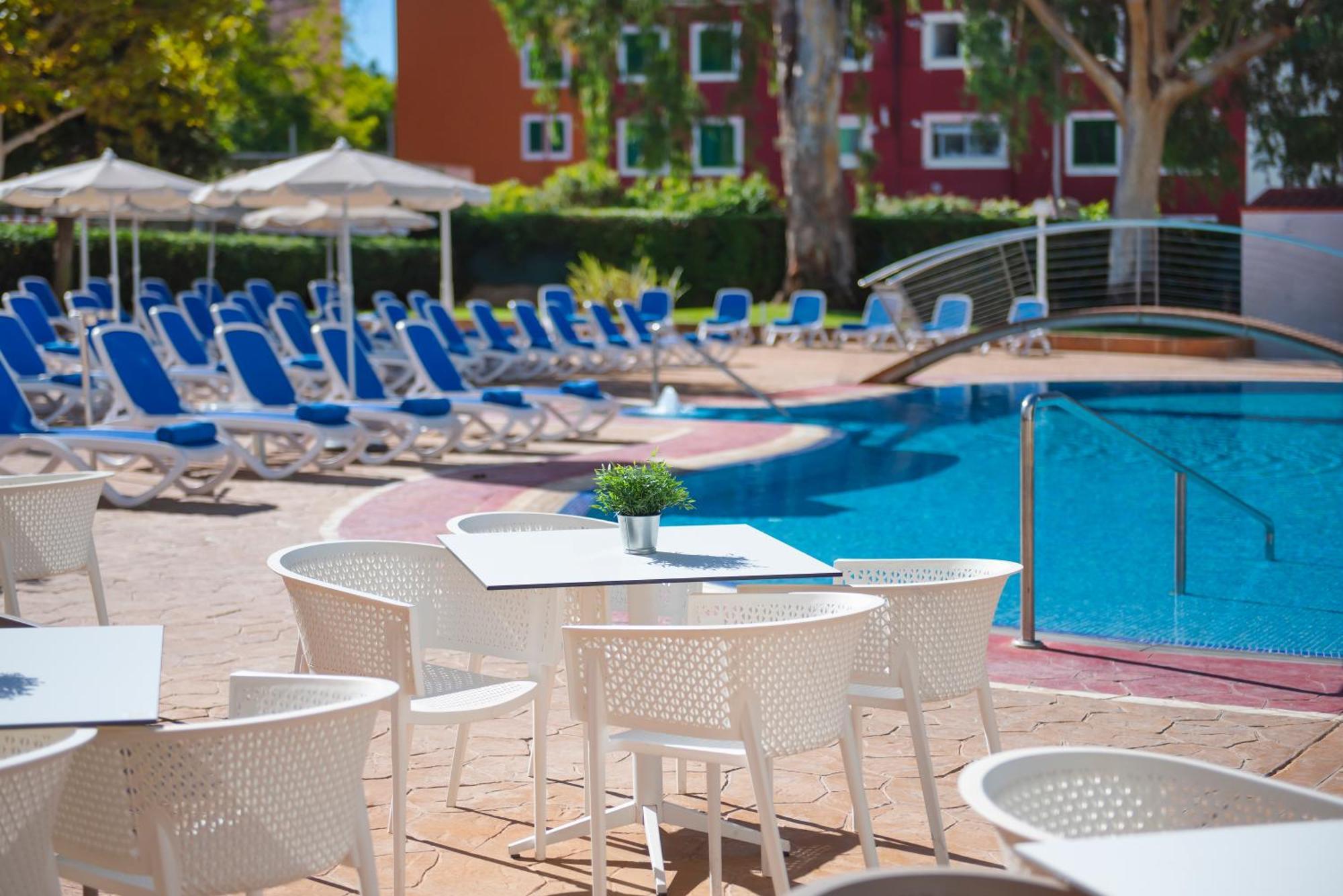 Hsm Atlantic Park Hotel มากาลุฟ ภายนอก รูปภาพ