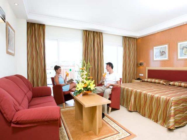 Hsm Atlantic Park Hotel มากาลุฟ ภายนอก รูปภาพ